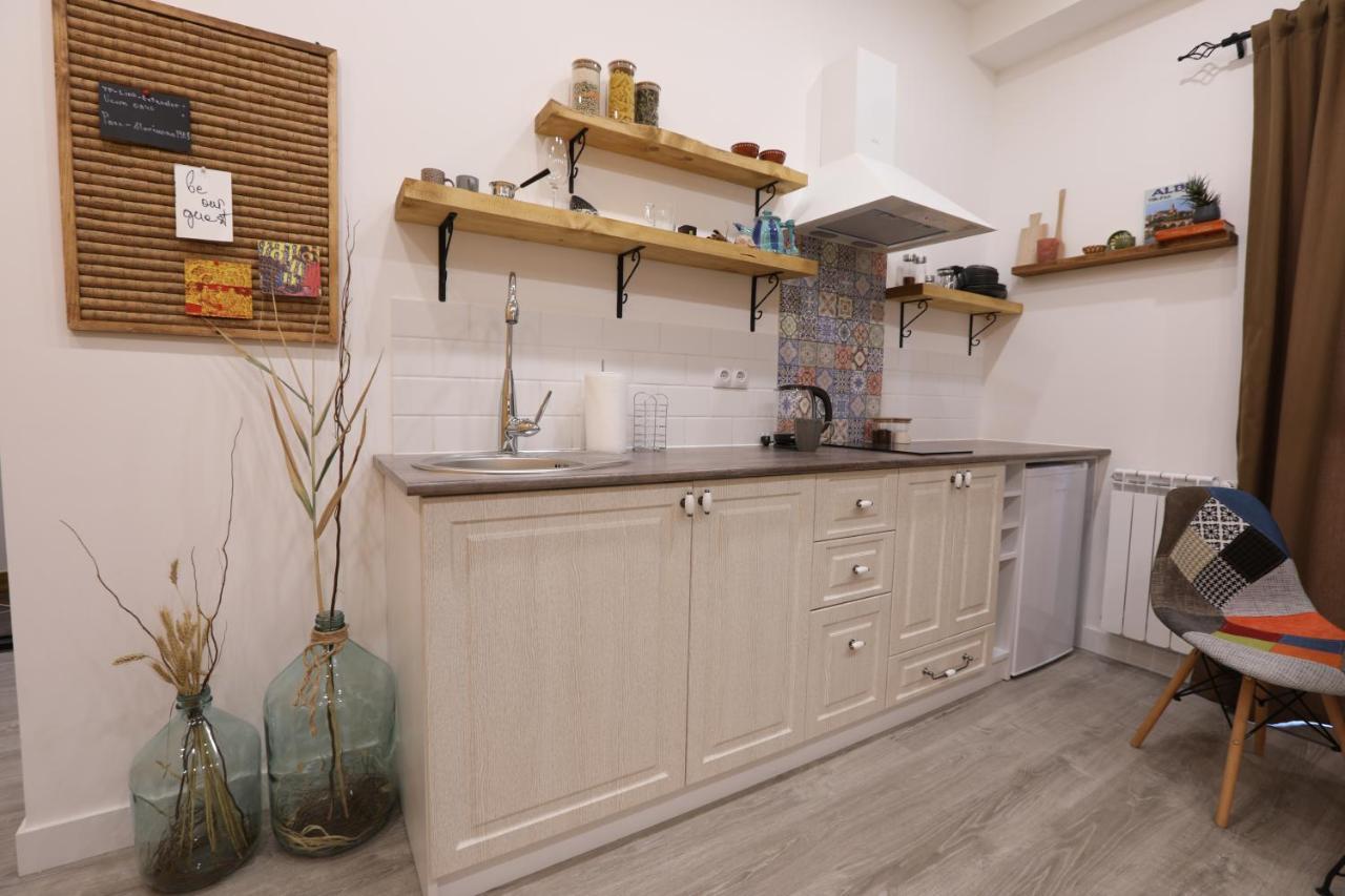 Hotelise I Blue-Poppy Apartment Yerevan Ngoại thất bức ảnh
