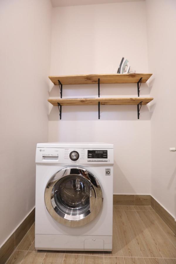 Hotelise I Blue-Poppy Apartment Yerevan Ngoại thất bức ảnh