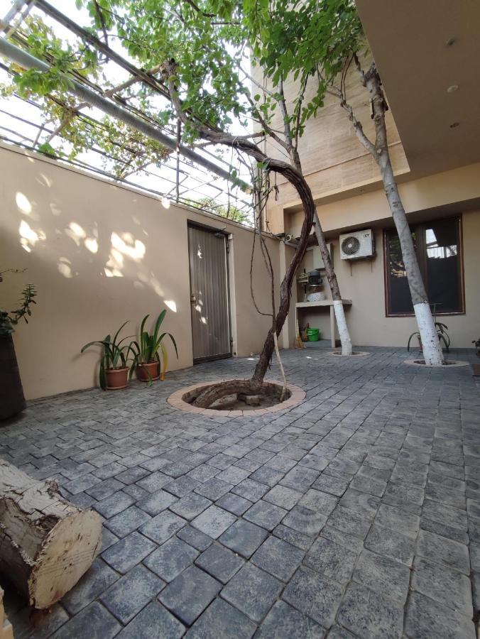 Hotelise I Blue-Poppy Apartment Yerevan Ngoại thất bức ảnh